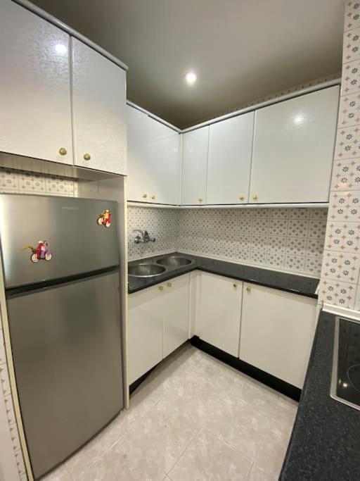 Lovely 1 Bedroom Apartment With Sea Views And Pool 埃斯特波纳 外观 照片