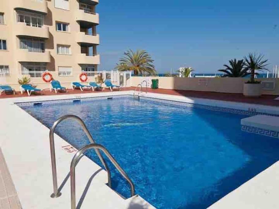 Lovely 1 Bedroom Apartment With Sea Views And Pool 埃斯特波纳 外观 照片
